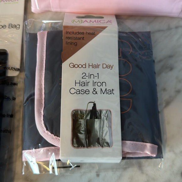 Travel bundle. - Picture 6 of 6